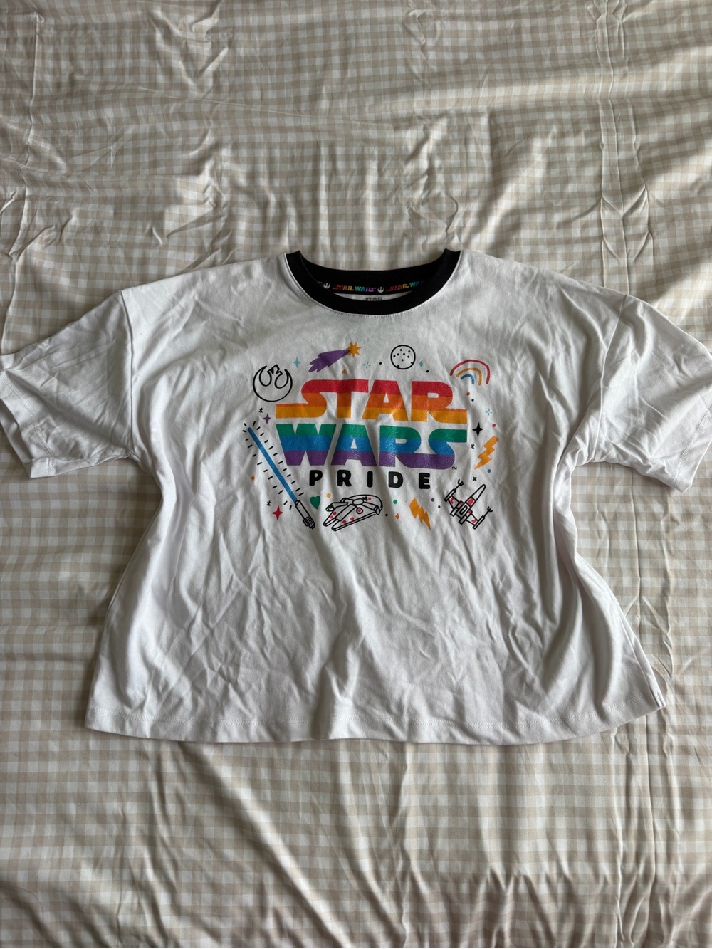 Star Wars Pride Rainbow Short Sleeve Cropped Graphic Tee (M)